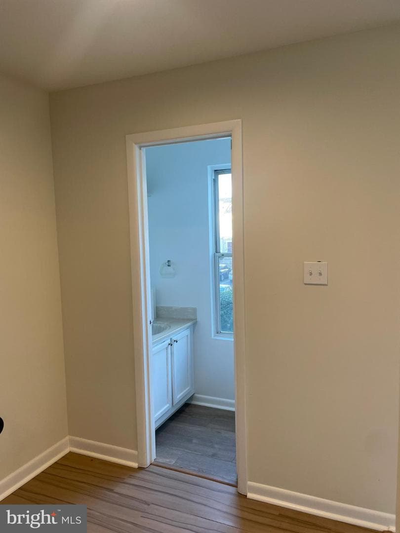 11206 White Barn Court photo 8
