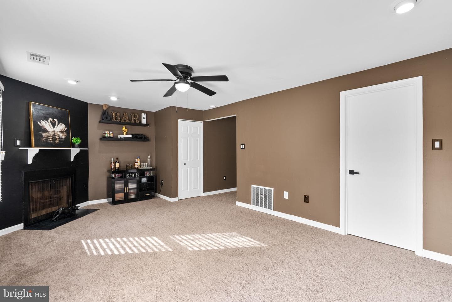18905 Treebranch Terrace photo 18