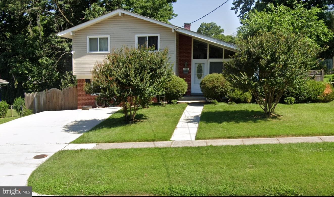 4205 Ferrara Drive photo 3