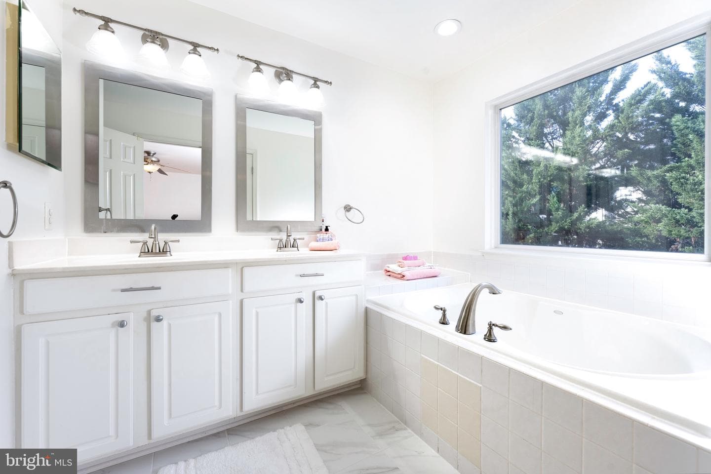 2956 Saint Helen Circle photo 14