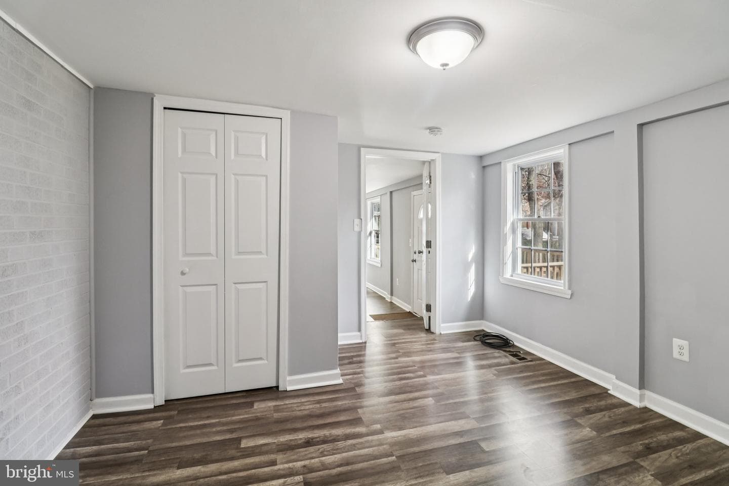 11515 Orebaugh Avenue photo 31