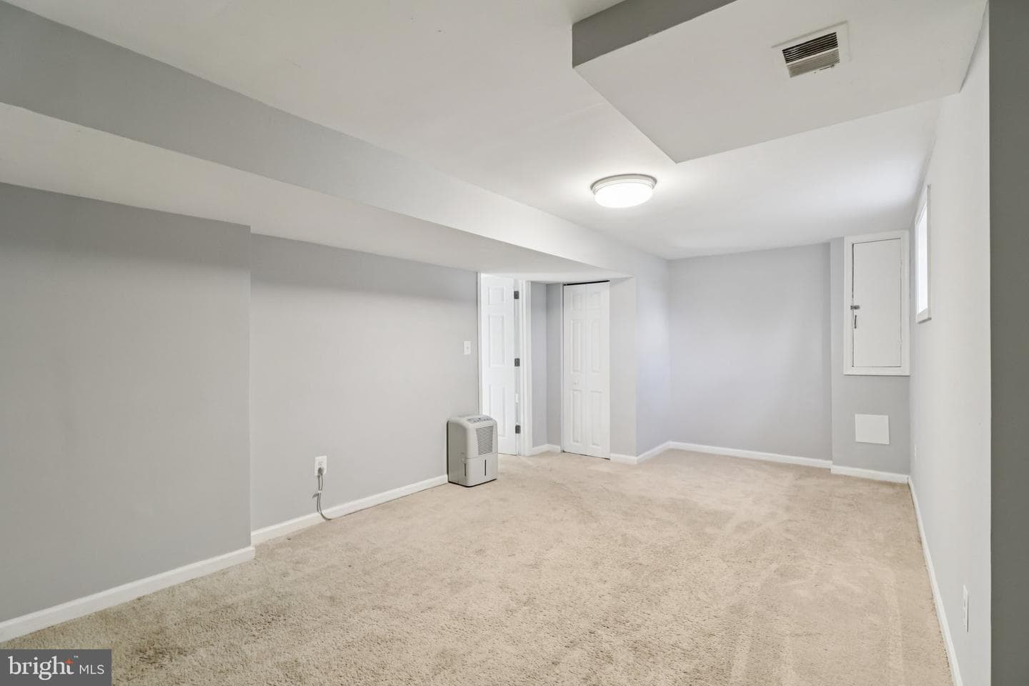 11515 Orebaugh Avenue photo 37
