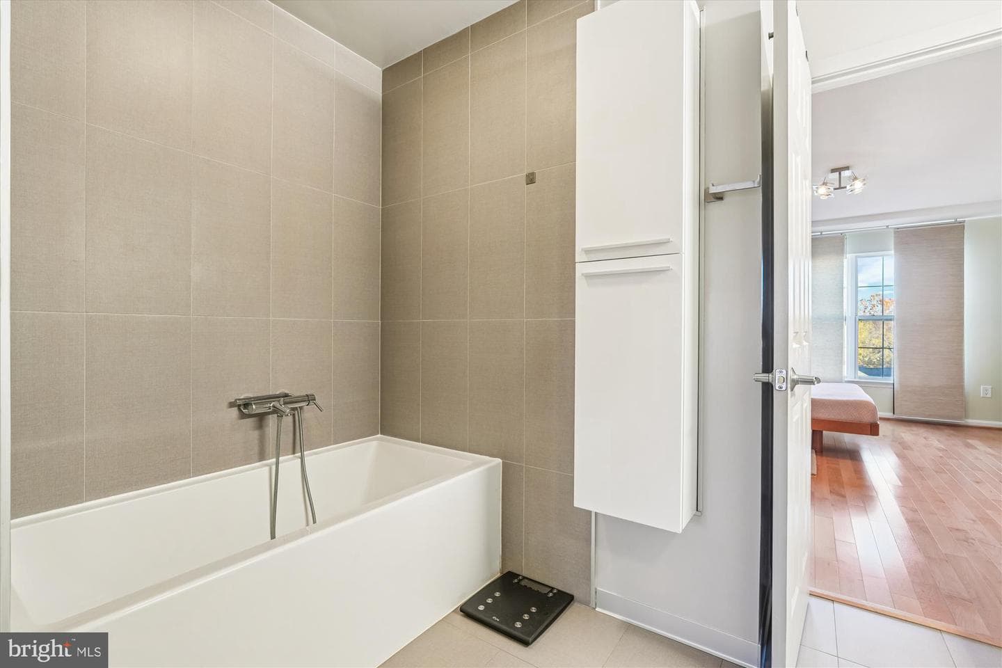 422 Chestnut Hill Street photo 18
