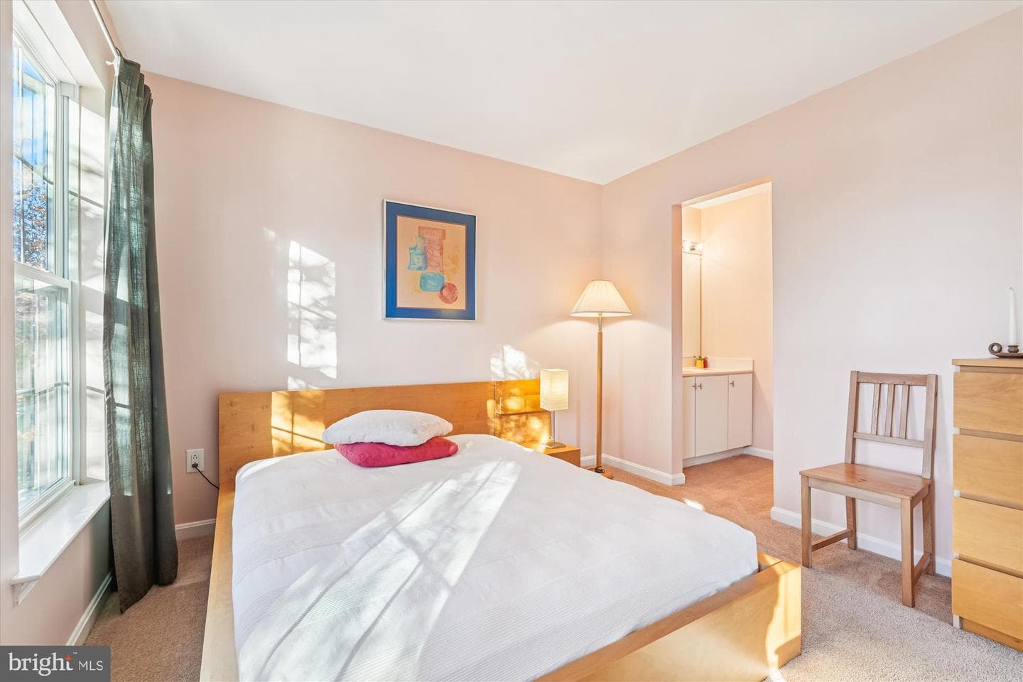 422 Chestnut Hill Street photo 25