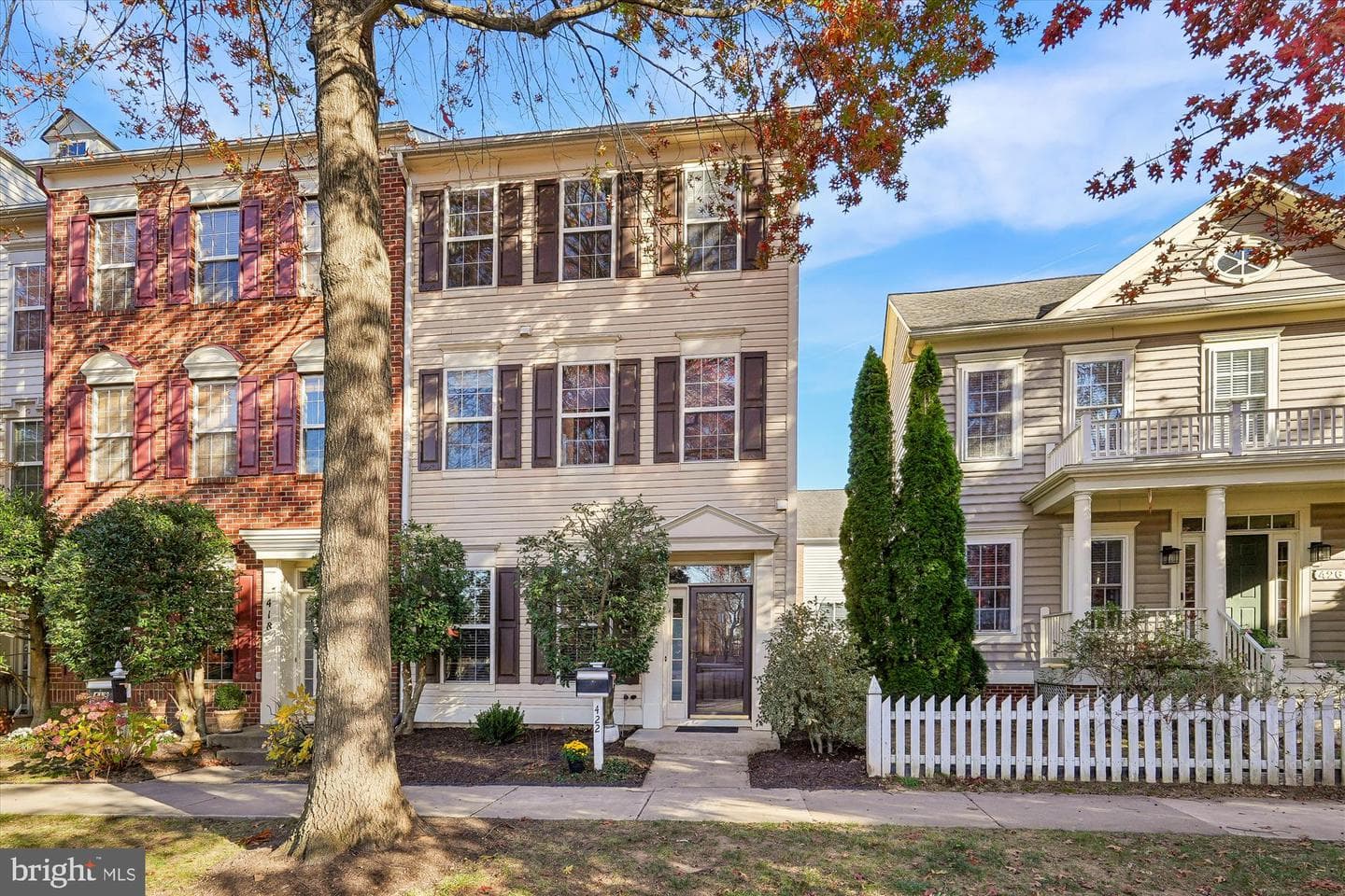422 Chestnut Hill Street photo 39