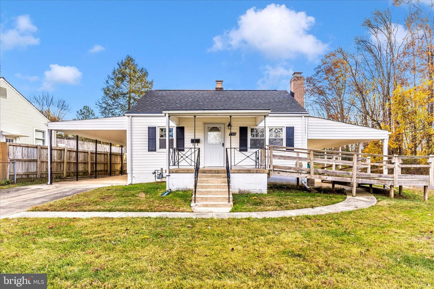 4410 Fernhill Road photo 2