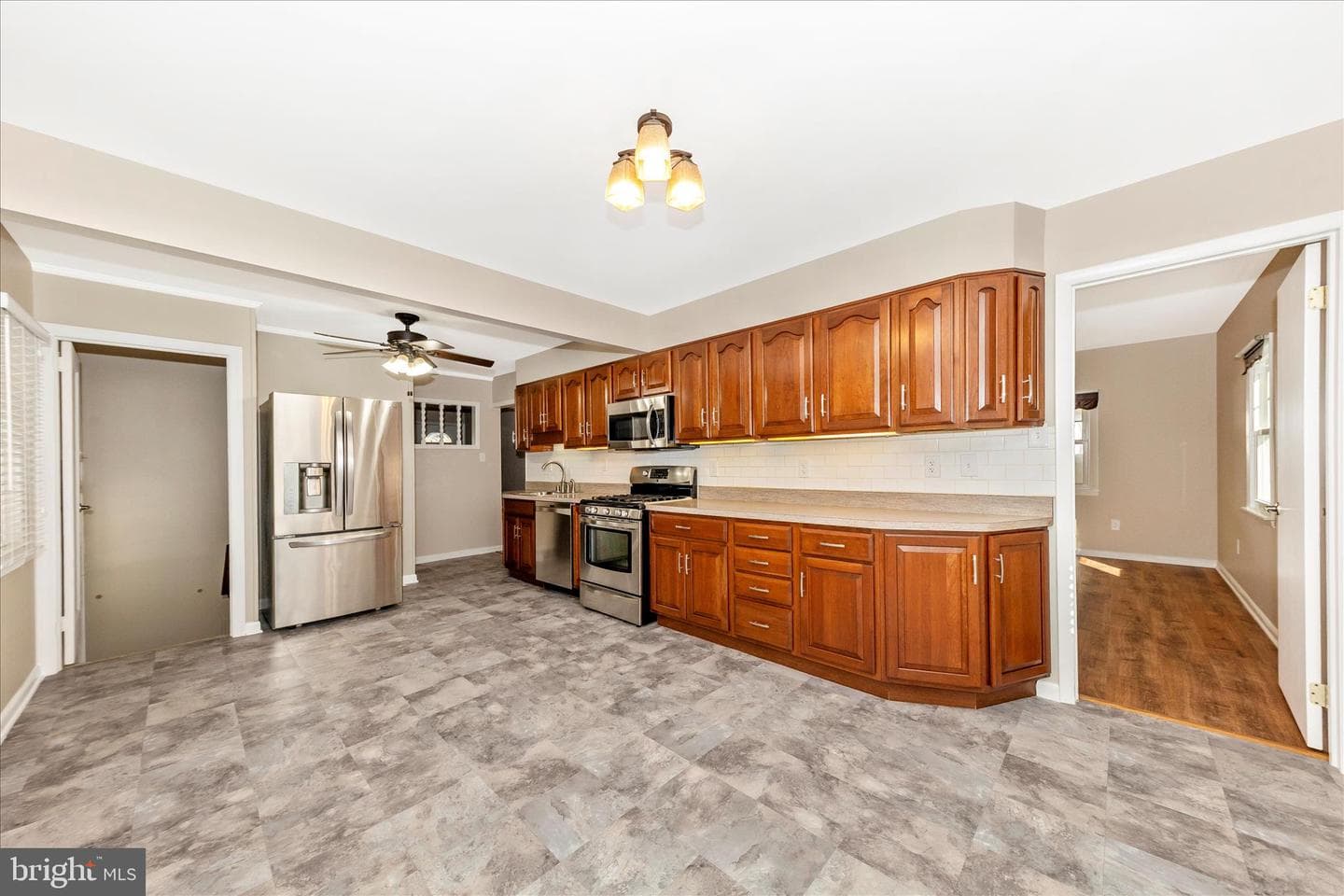 4410 Fernhill Road photo 7