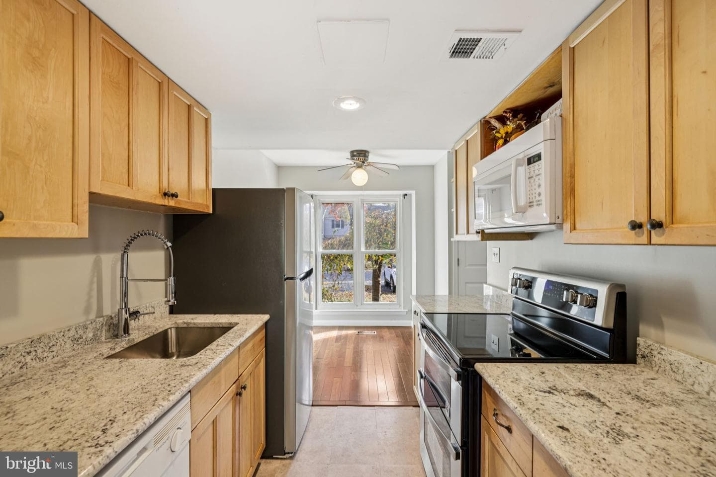 19924 Wyman Way photo 7