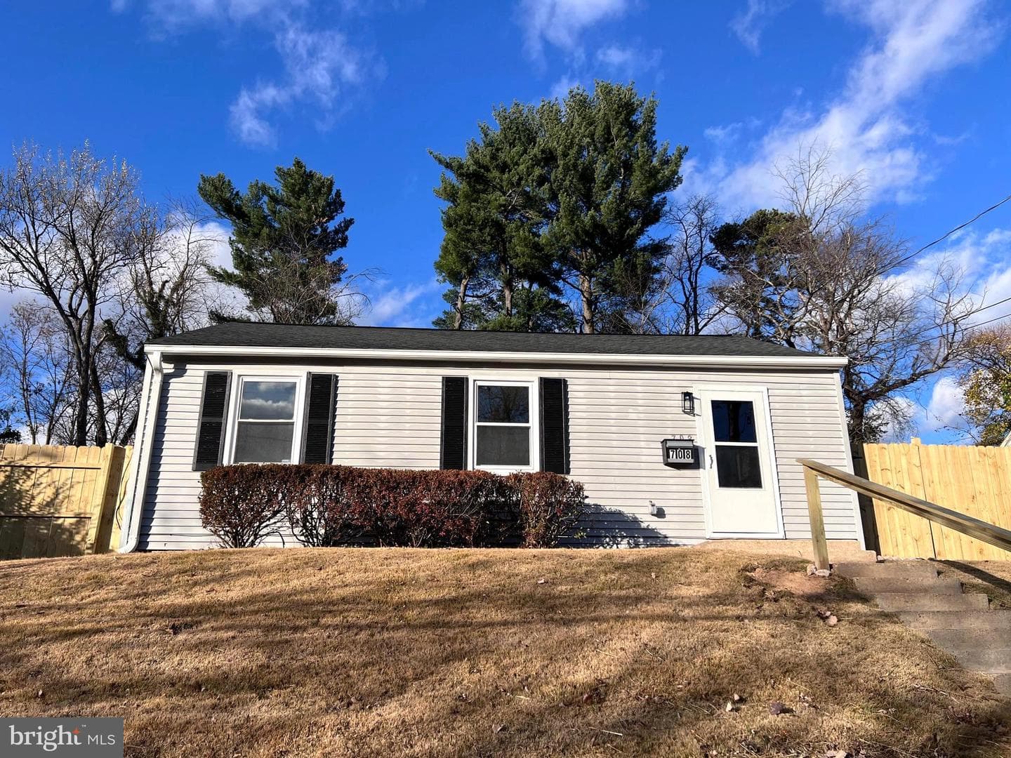 708 Crabb Avenue photo 23