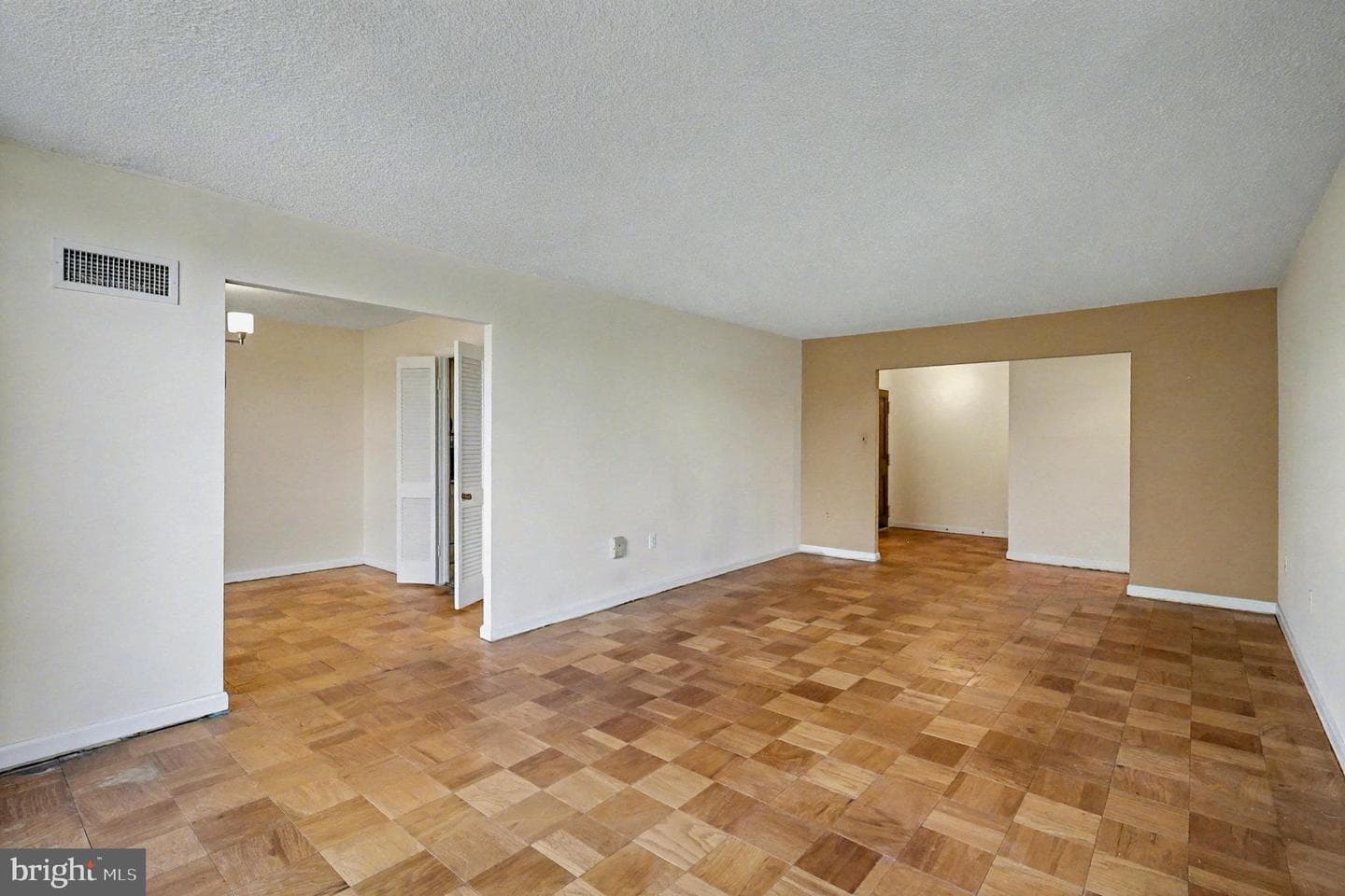 2100 Washington Avenue #6-B photo 9