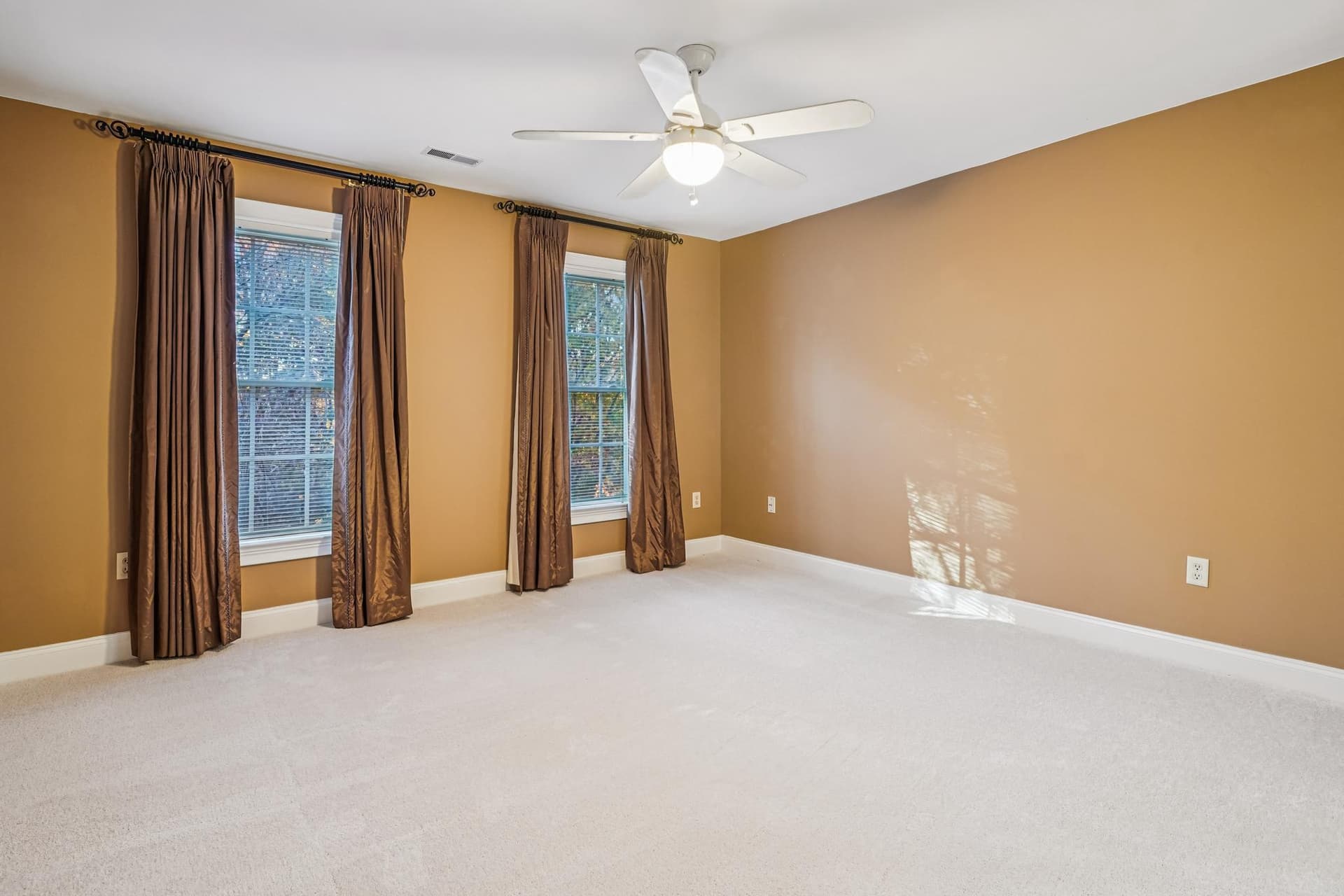 11033 Daybreak Ct photo 17