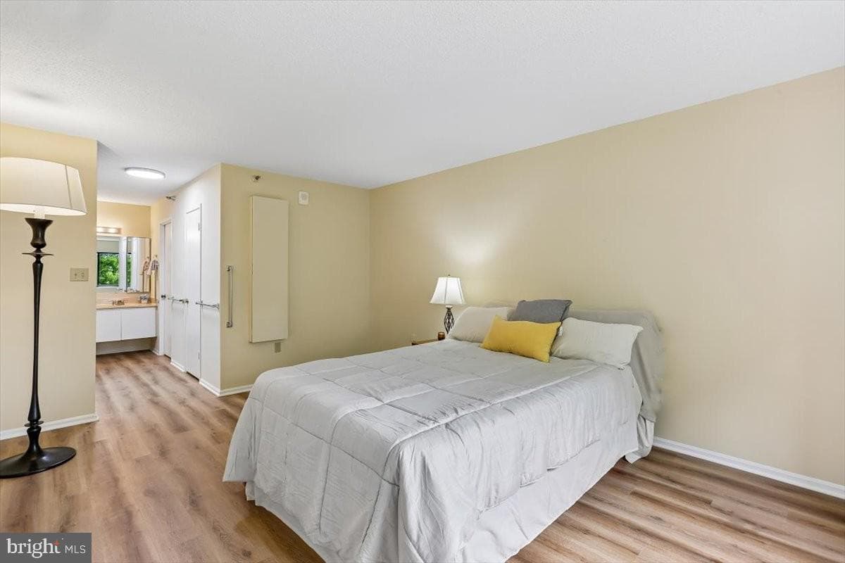 15101 Interlachen Drive #1-614 photo 20