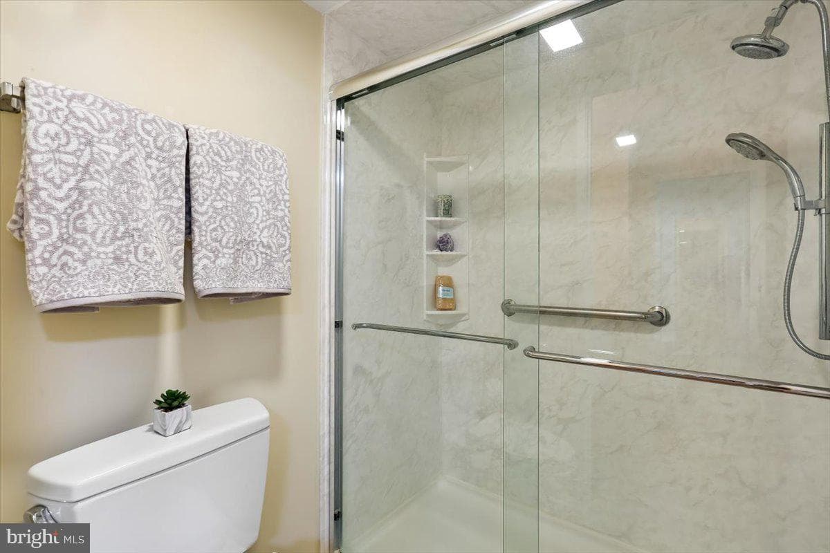 15101 Interlachen Drive #1-614 photo 22