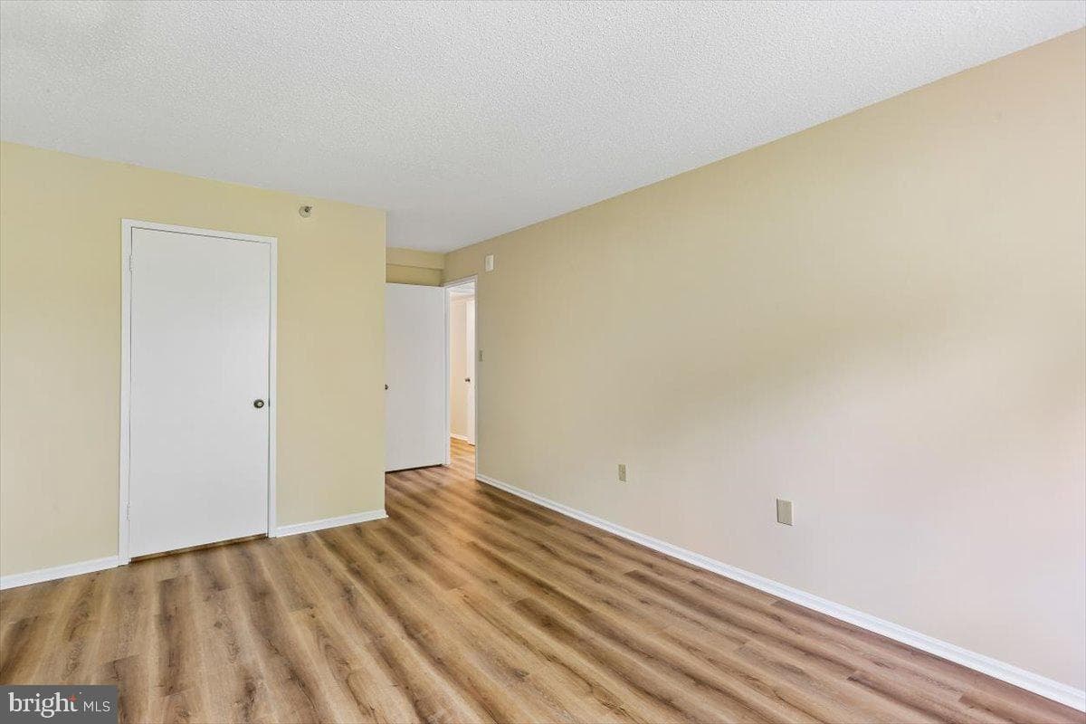 15101 Interlachen Drive #1-614 photo 29