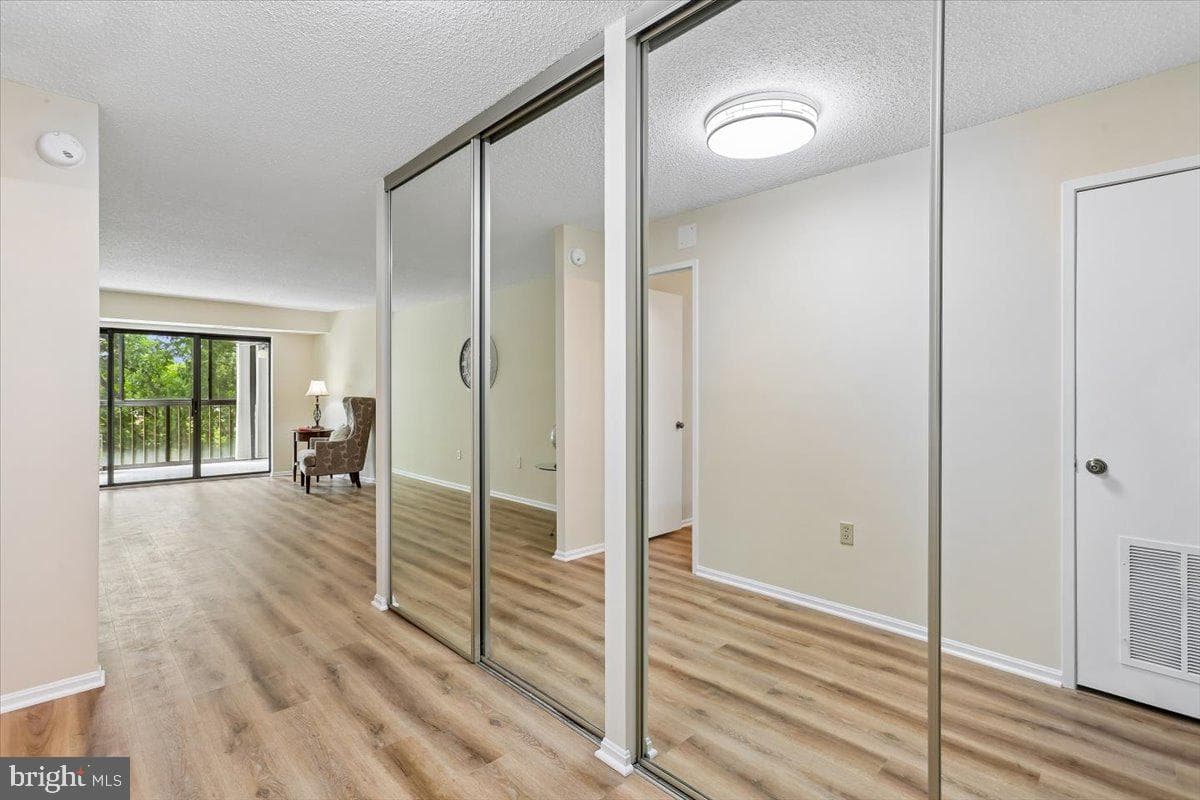 15101 Interlachen Drive #1-614 photo 5