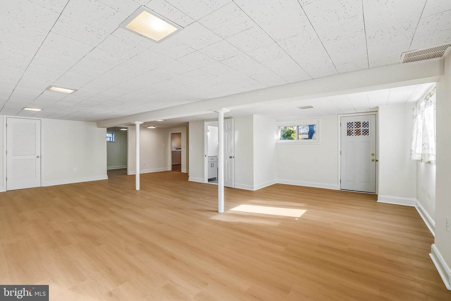 509 University Boulevard W photo 14