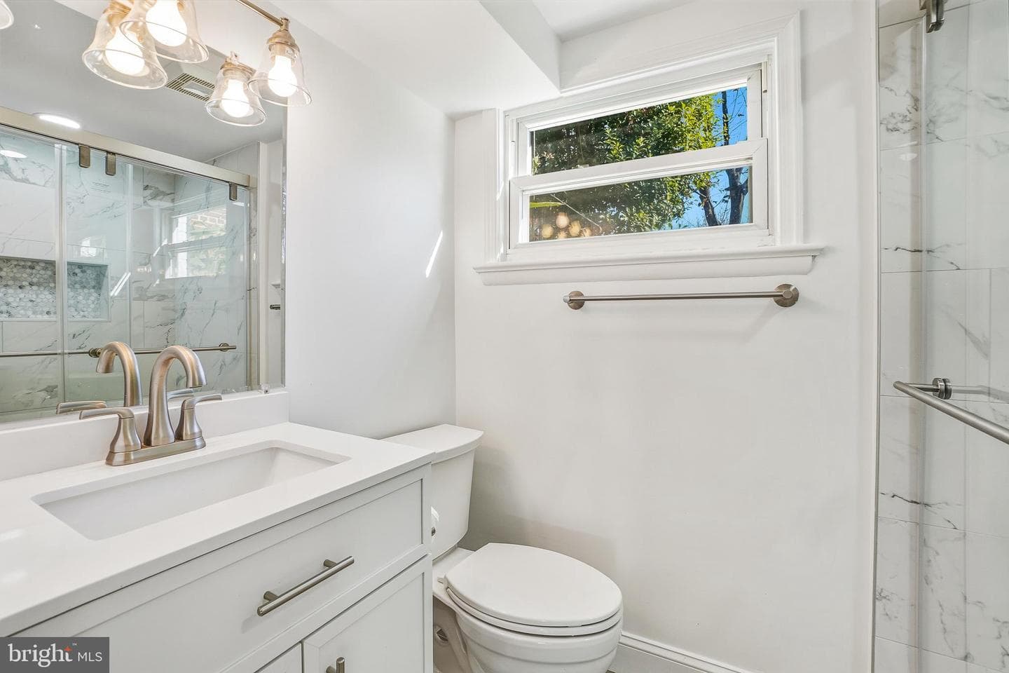 509 University Boulevard W photo 16