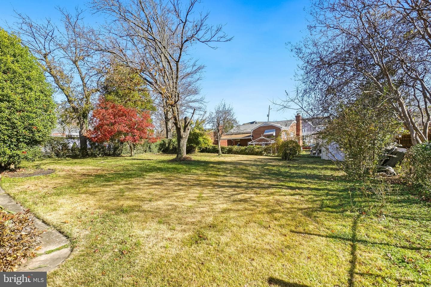 509 University Boulevard W photo 18