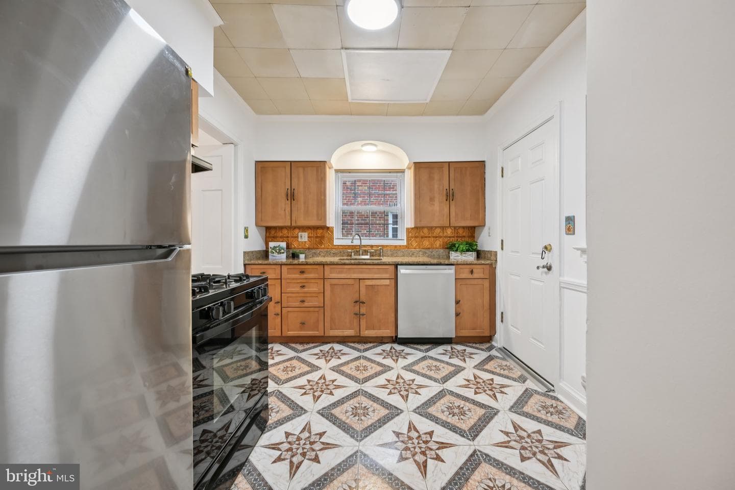 9405 Garwood Street photo 16
