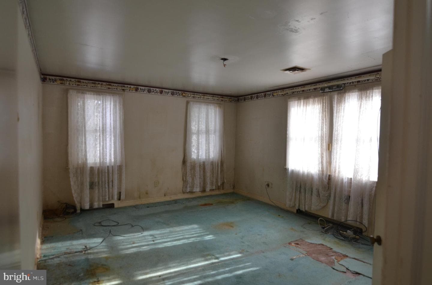 206 Shaw Avenue photo 28