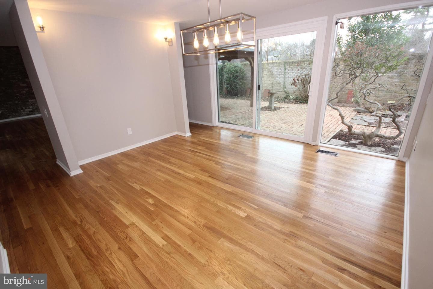19115 Roman Way photo 18