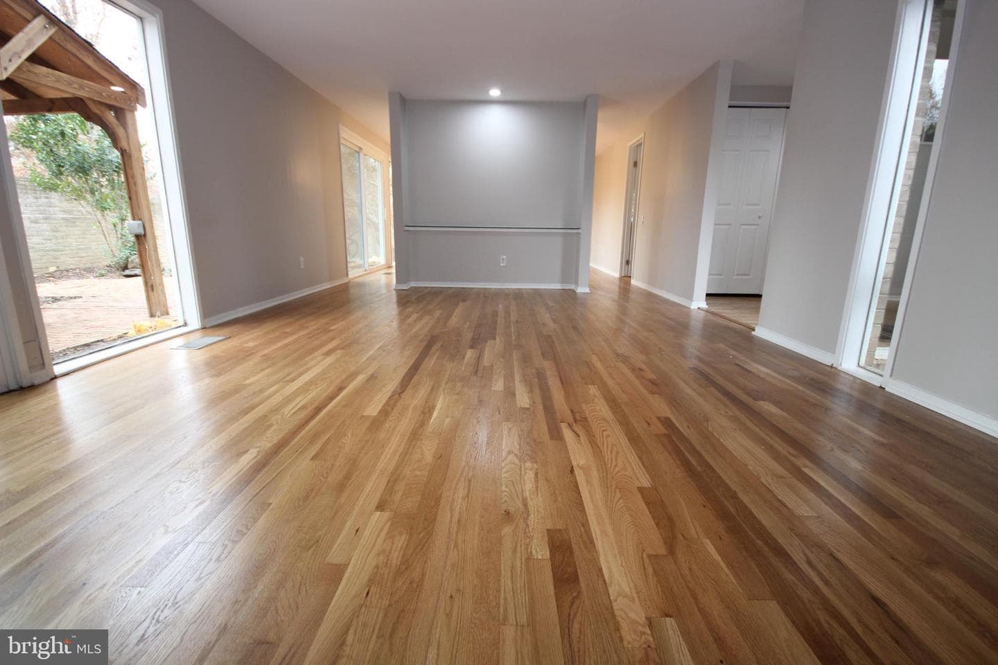 19115 Roman Way photo 19