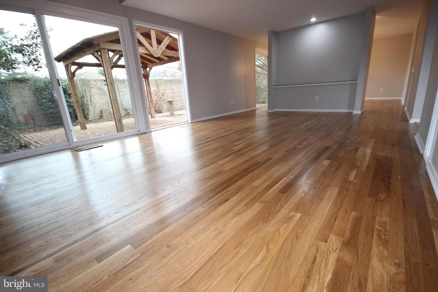 19115 Roman Way photo 21
