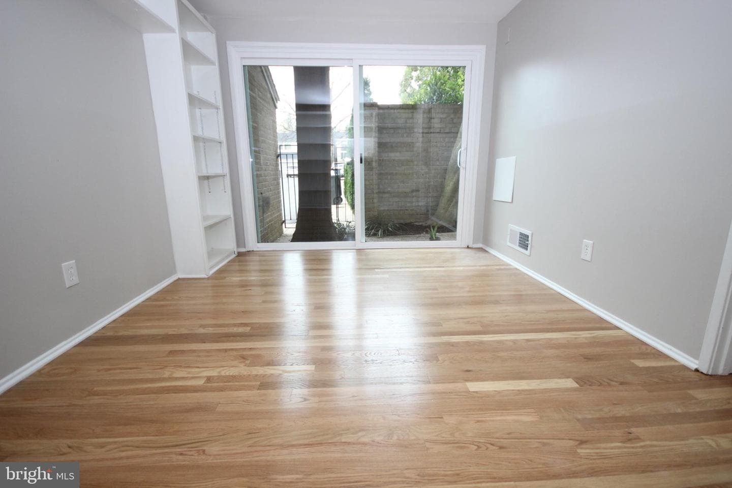 19115 Roman Way photo 26