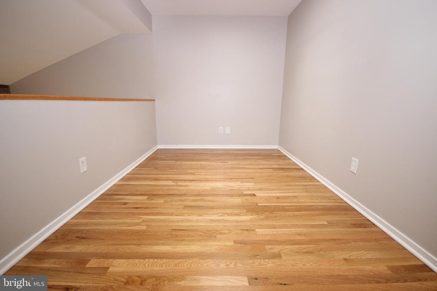 19115 Roman Way photo 36