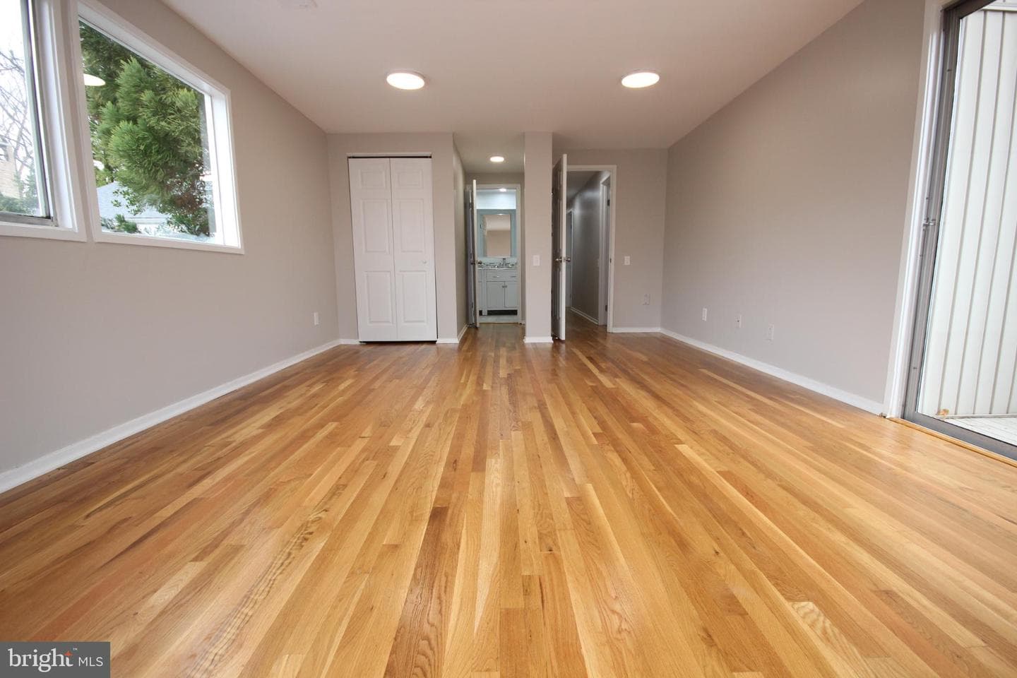 19115 Roman Way photo 39