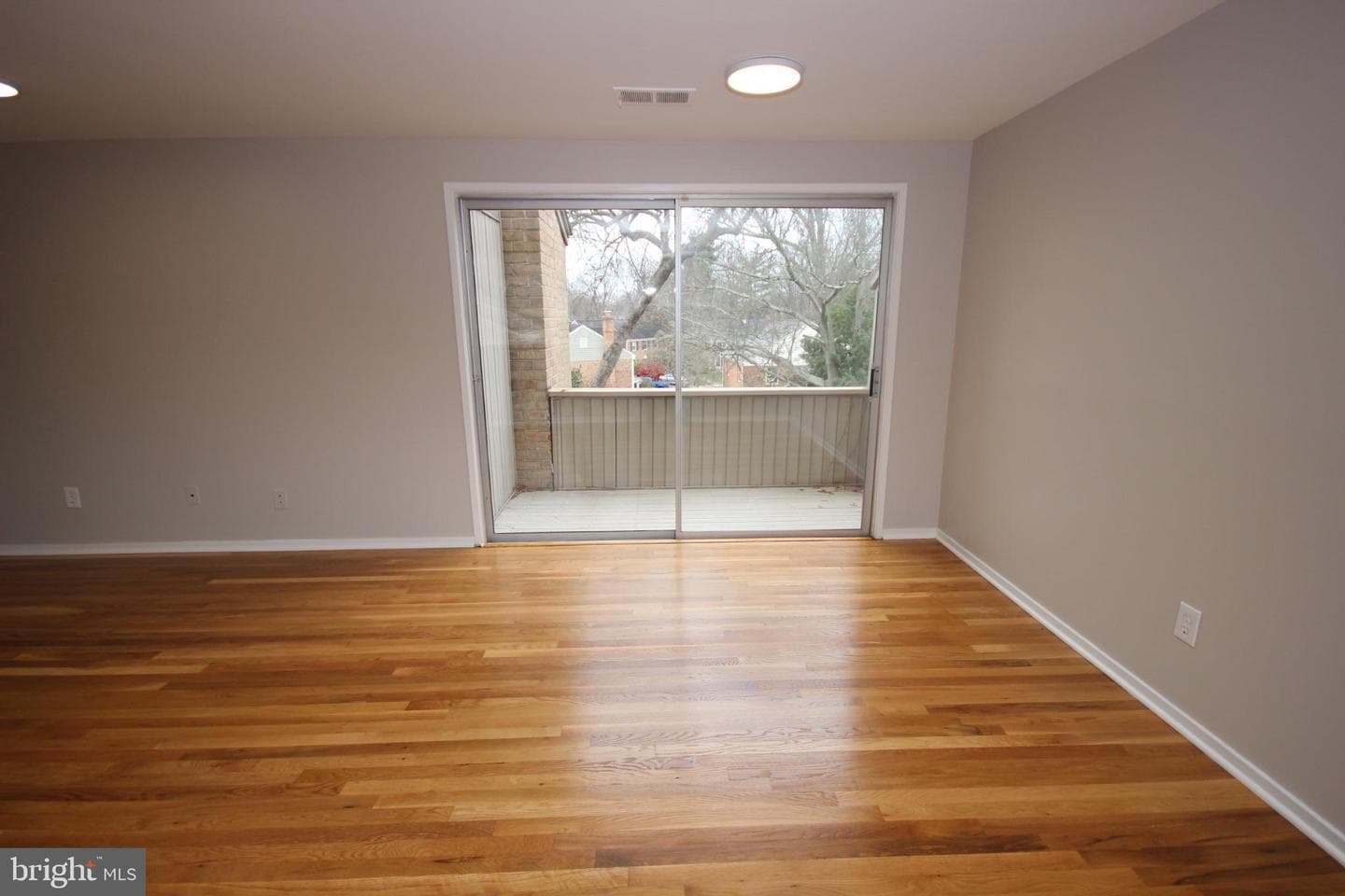 19115 Roman Way photo 41