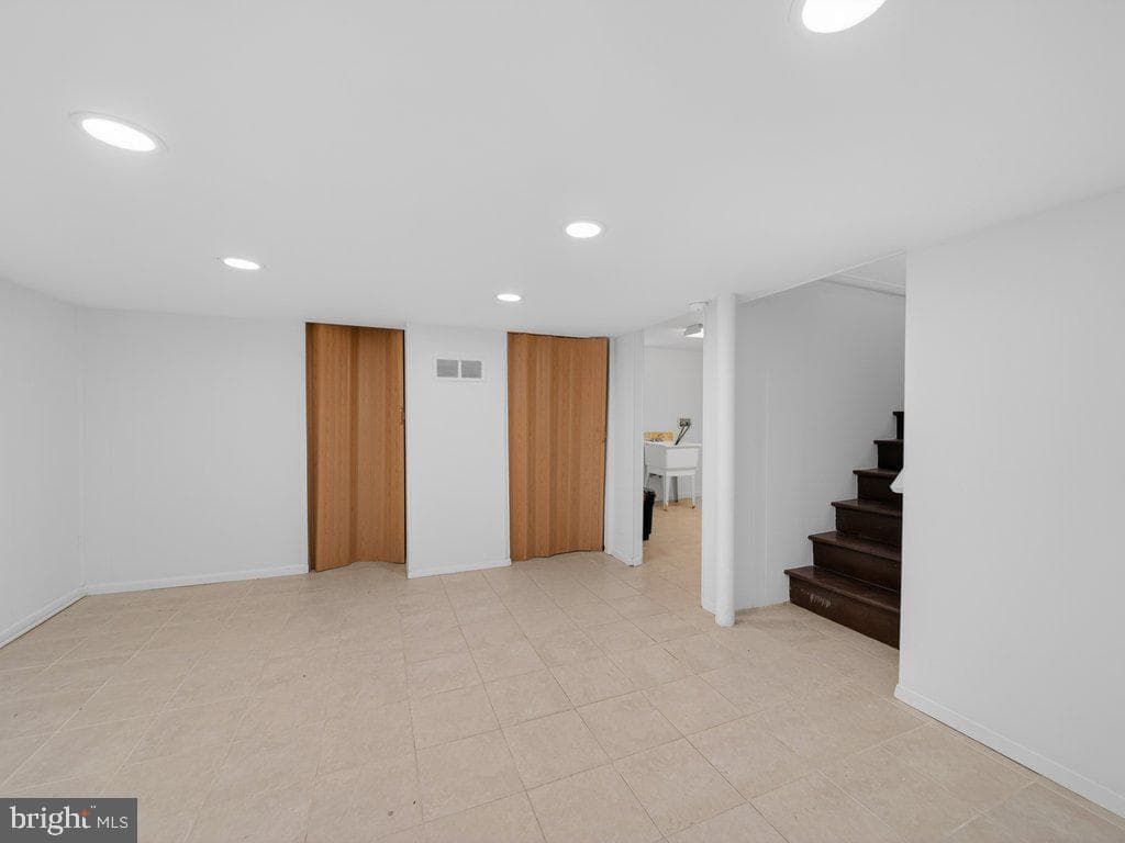 10402 Royalton Terrace photo 20