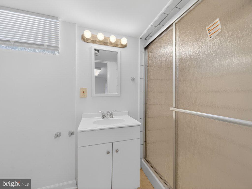 10402 Royalton Terrace photo 27