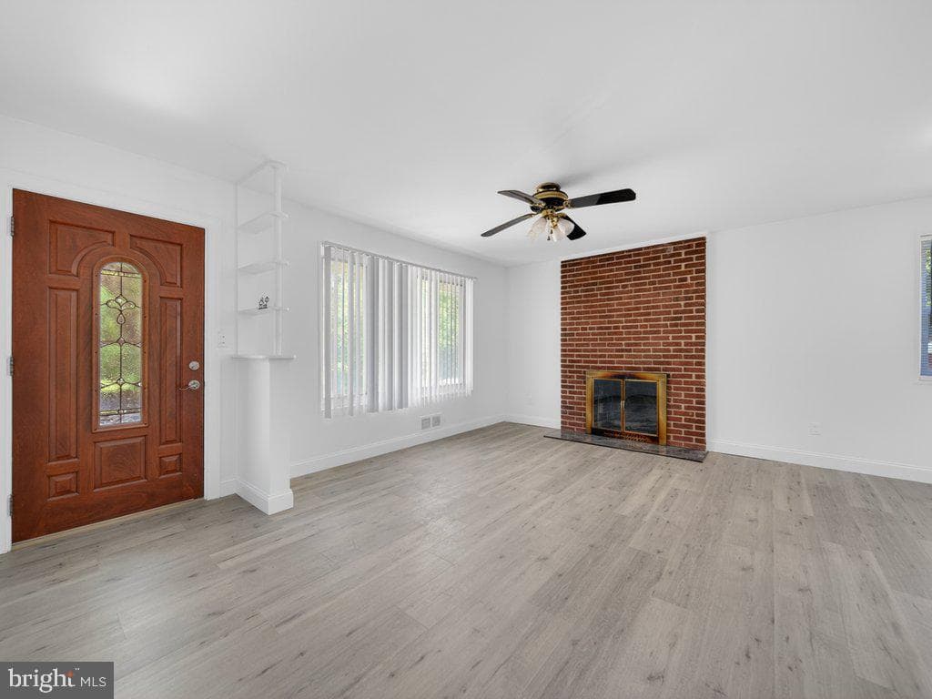 10402 Royalton Terrace photo 5