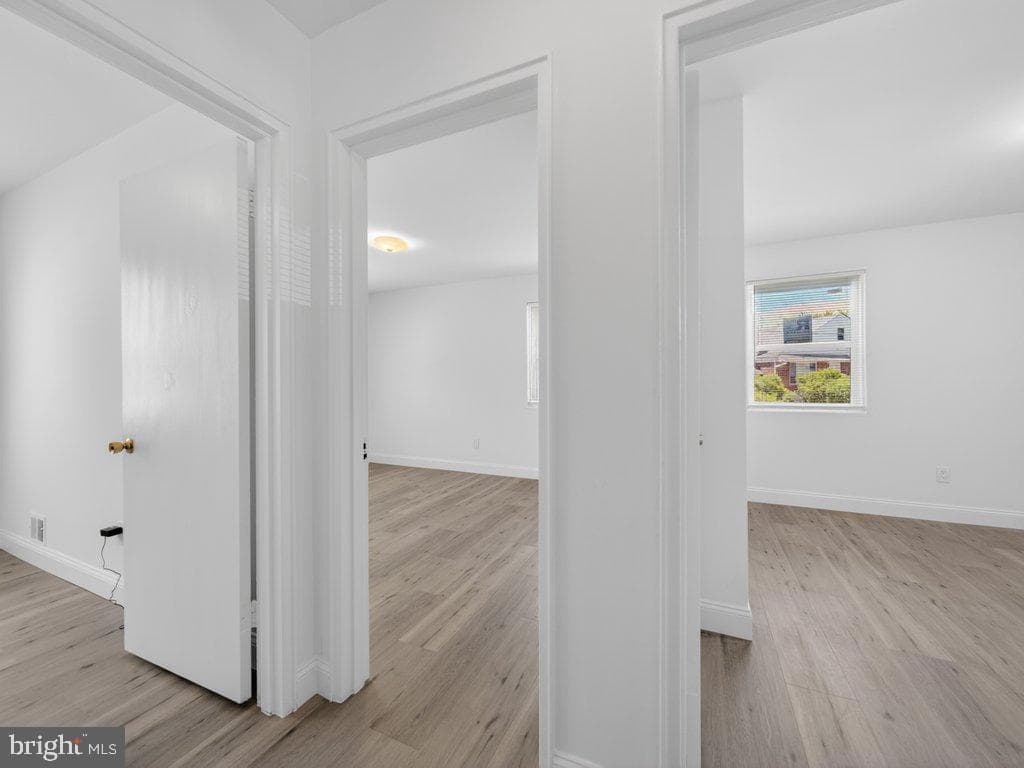 10402 Royalton Terrace photo 9
