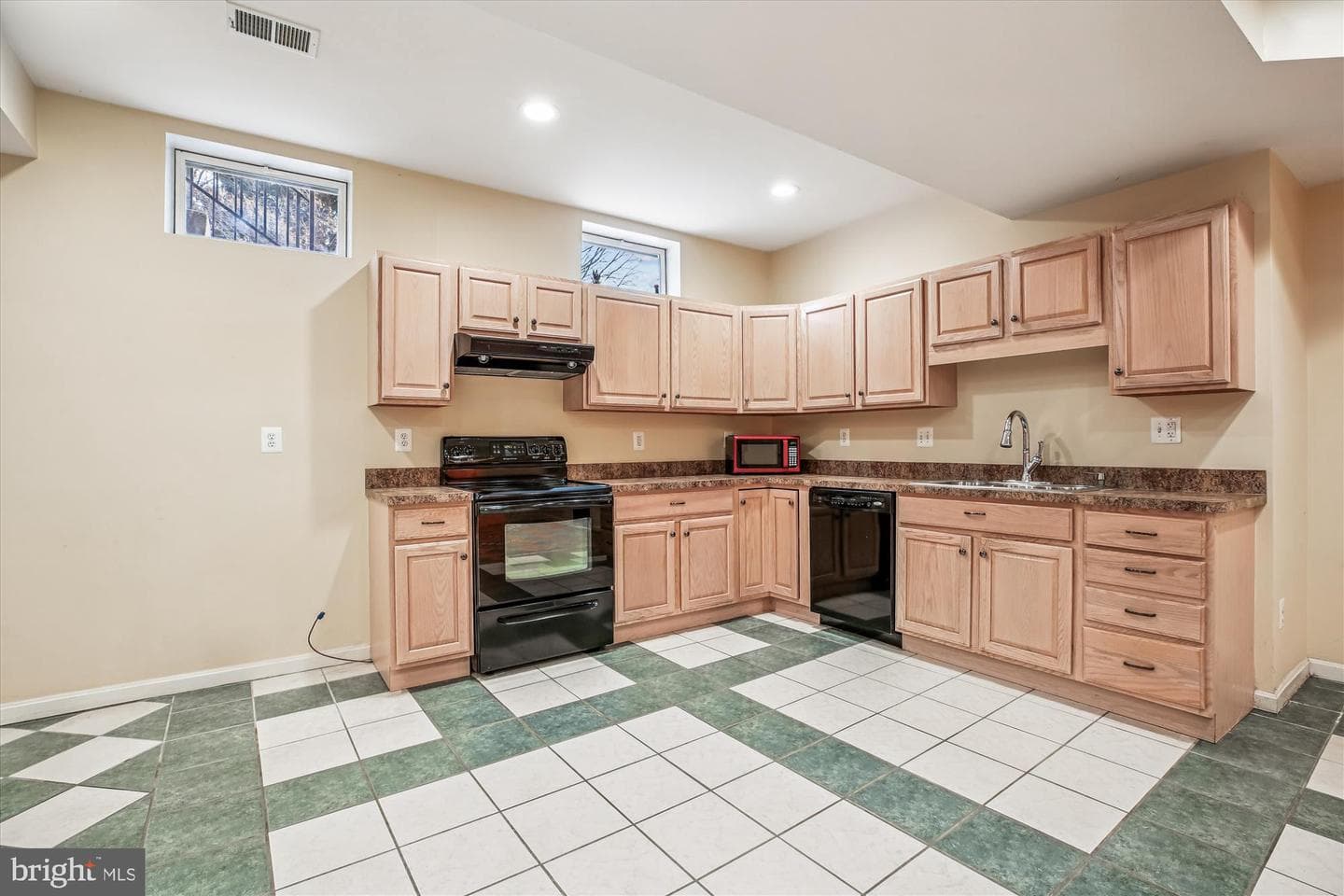 14212 Schaeffer Road photo 48