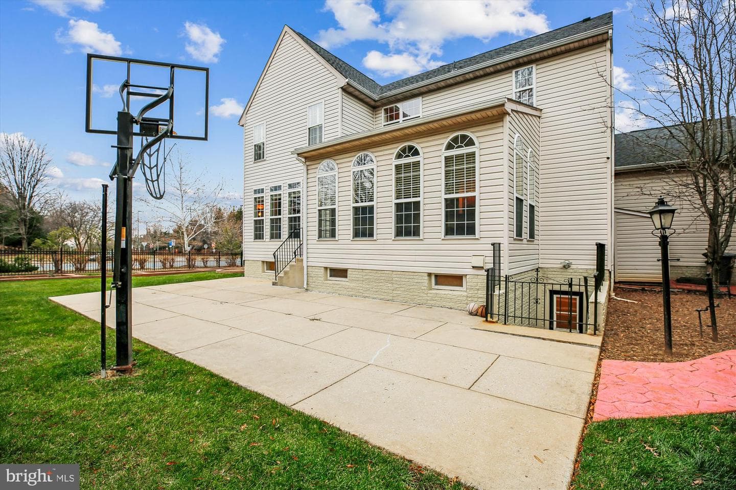14212 Schaeffer Road photo 54