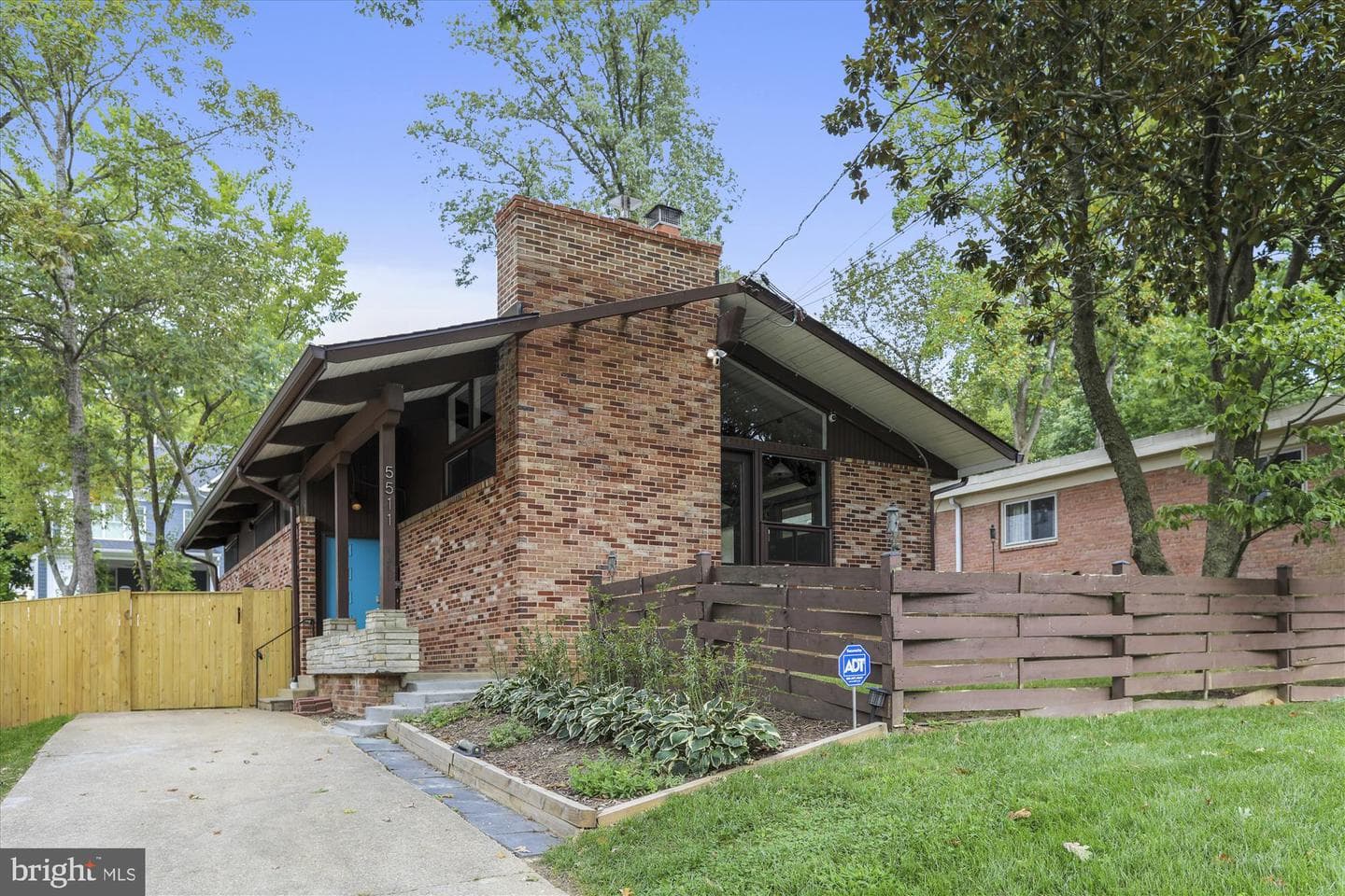 5511 Huntington Parkway photo 13