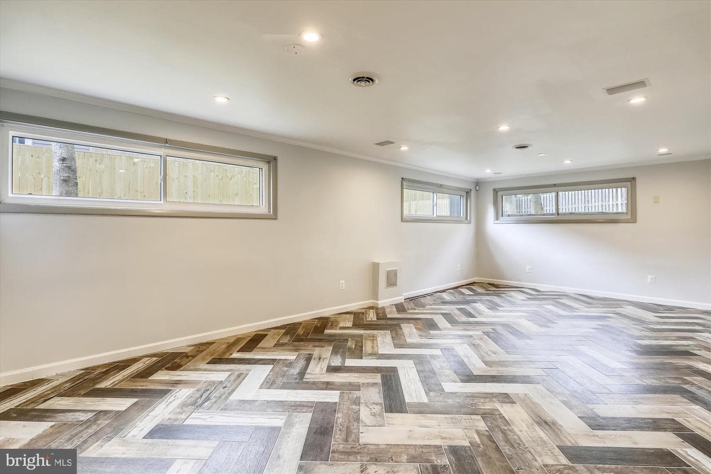 5511 Huntington Parkway photo 33