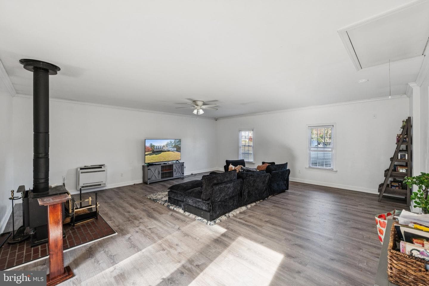 8124 Seneca View Drive photo 22