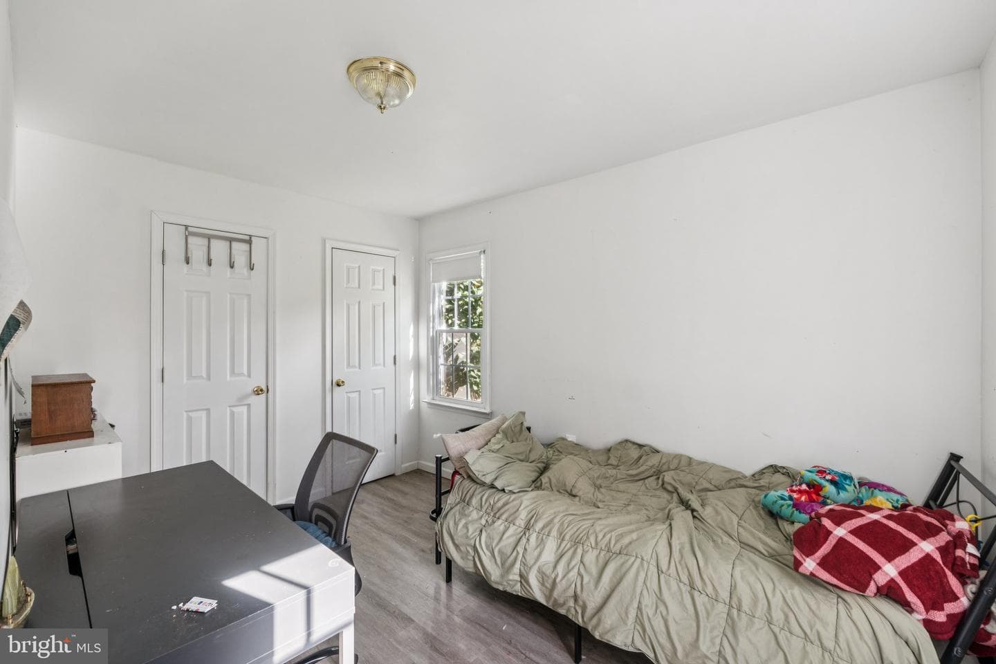 8124 Seneca View Drive photo 4