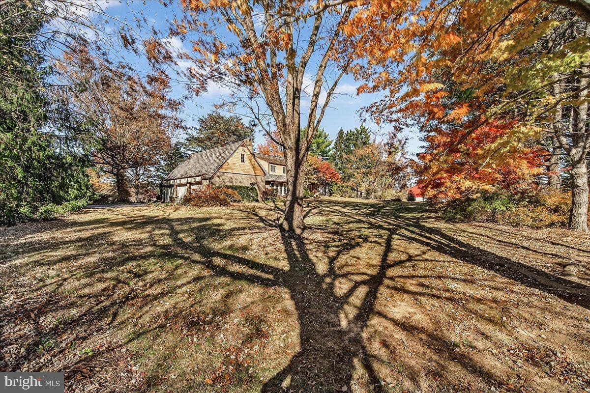 6400 Griffith Road photo 53