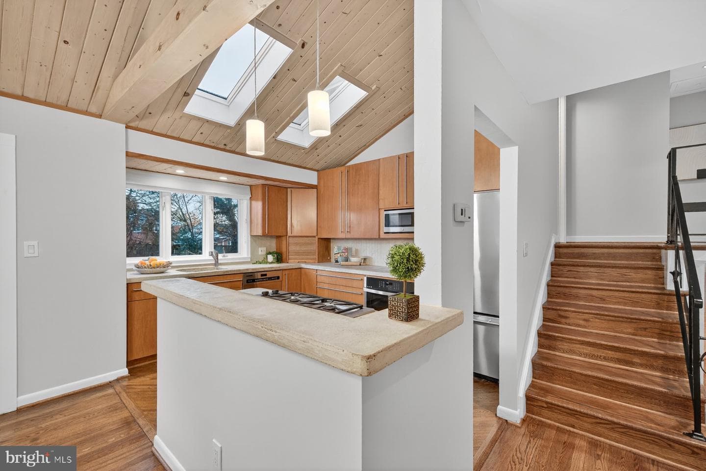 10405 Leslie Street photo 14