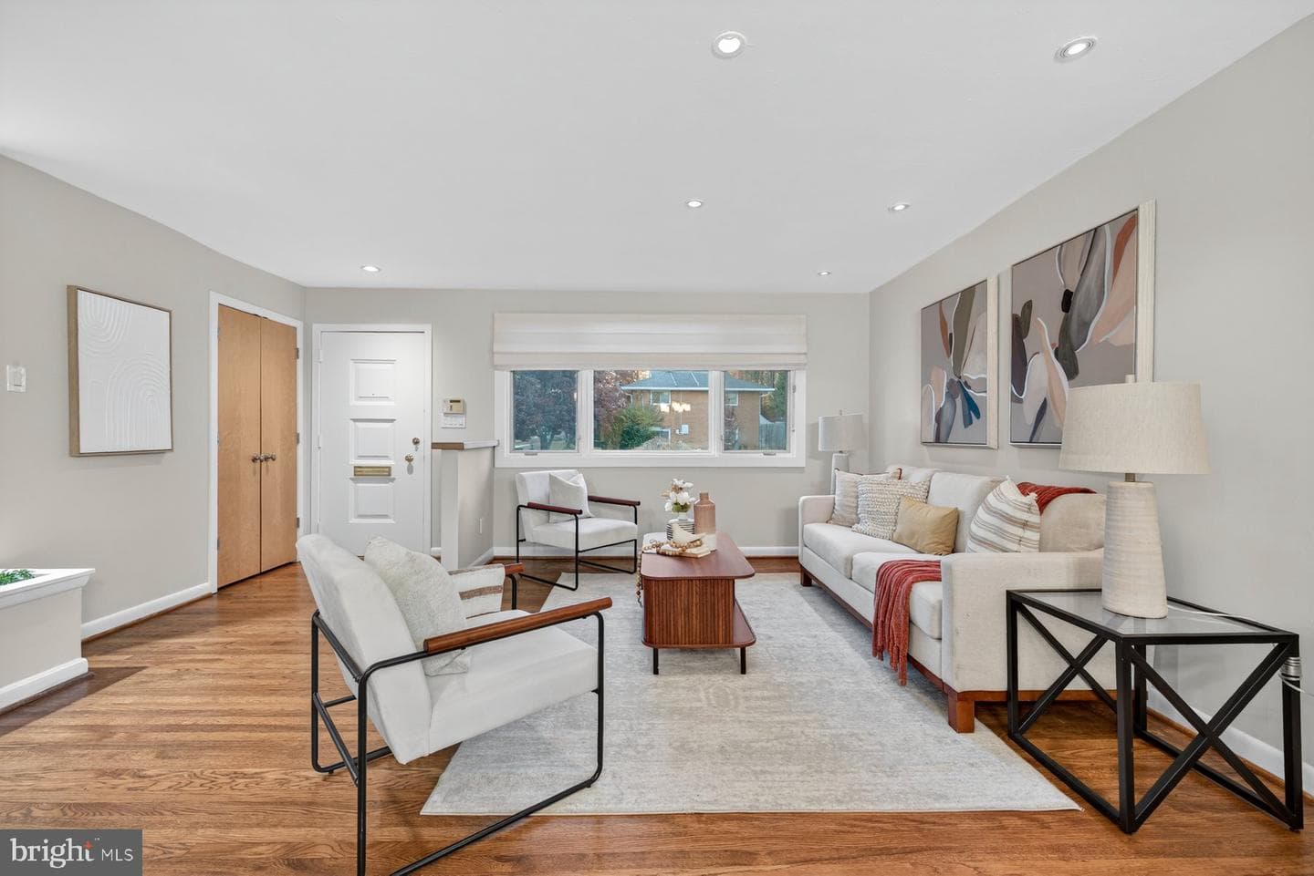 10405 Leslie Street photo 6