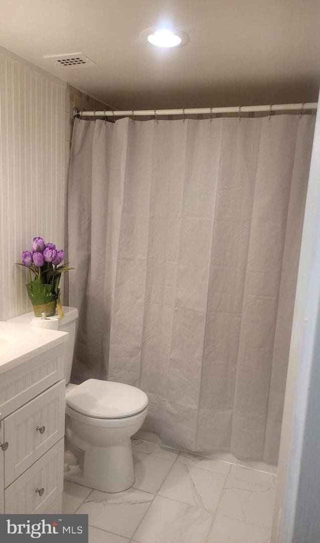 4242 East West Highway #307 photo 13