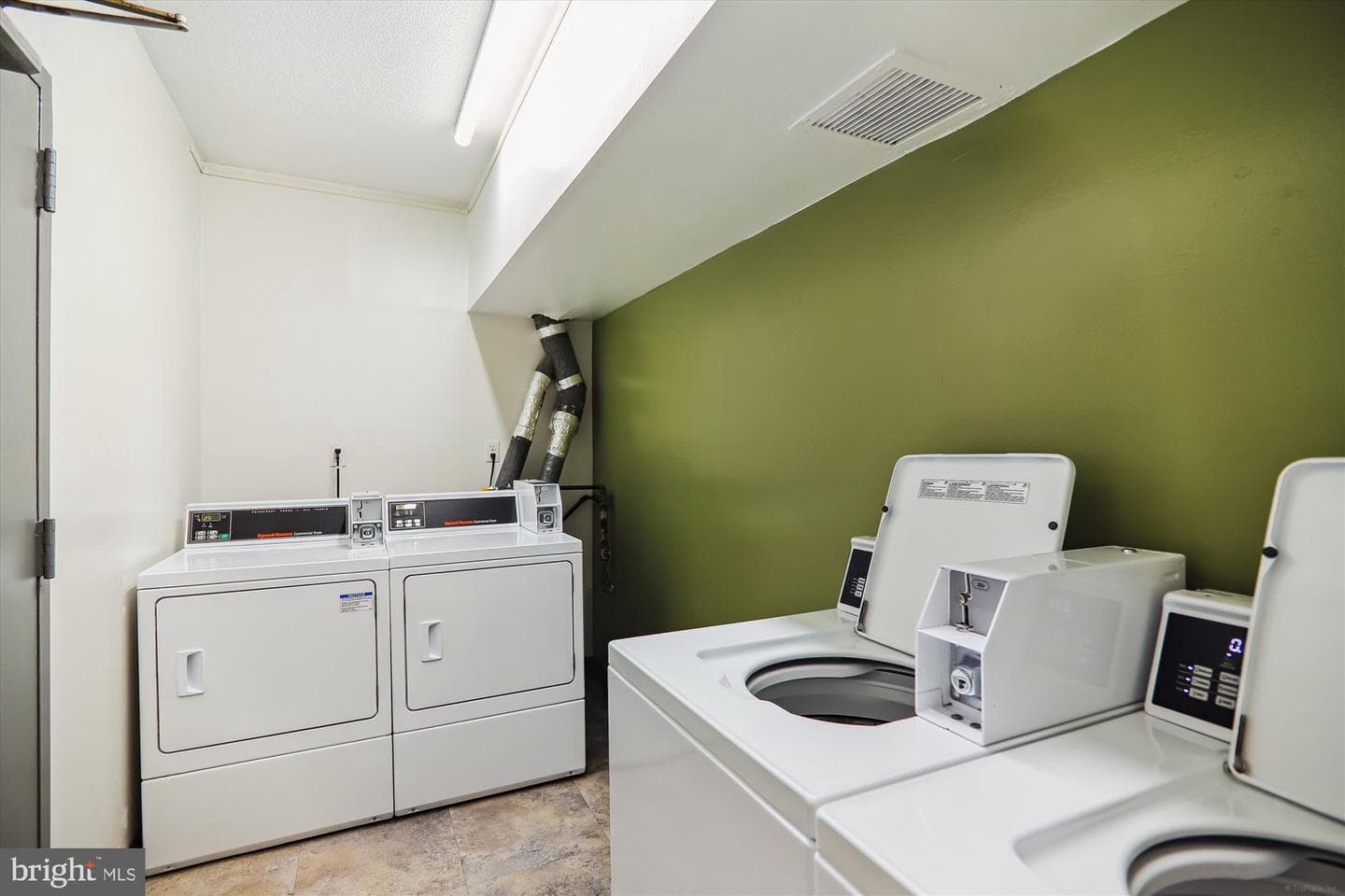 4242 East West Highway #307 photo 21
