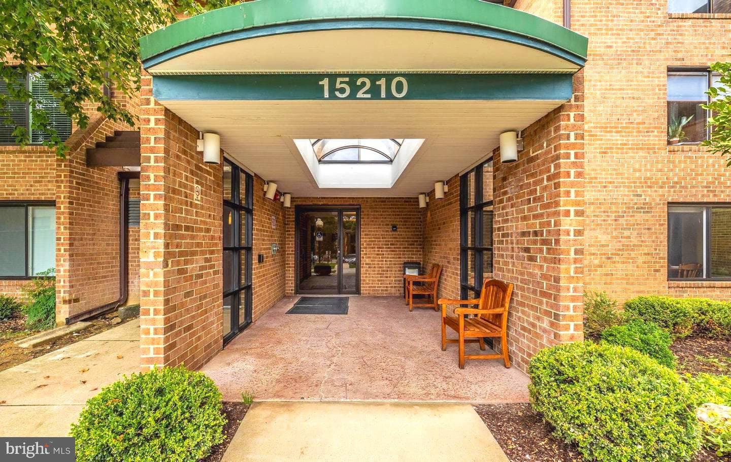 15210 Elkridge Way #91-3k photo 2