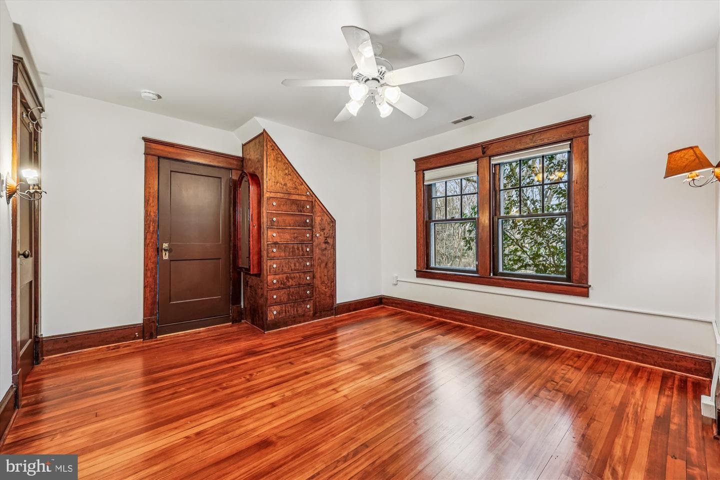 10023 Menlo Avenue photo 12