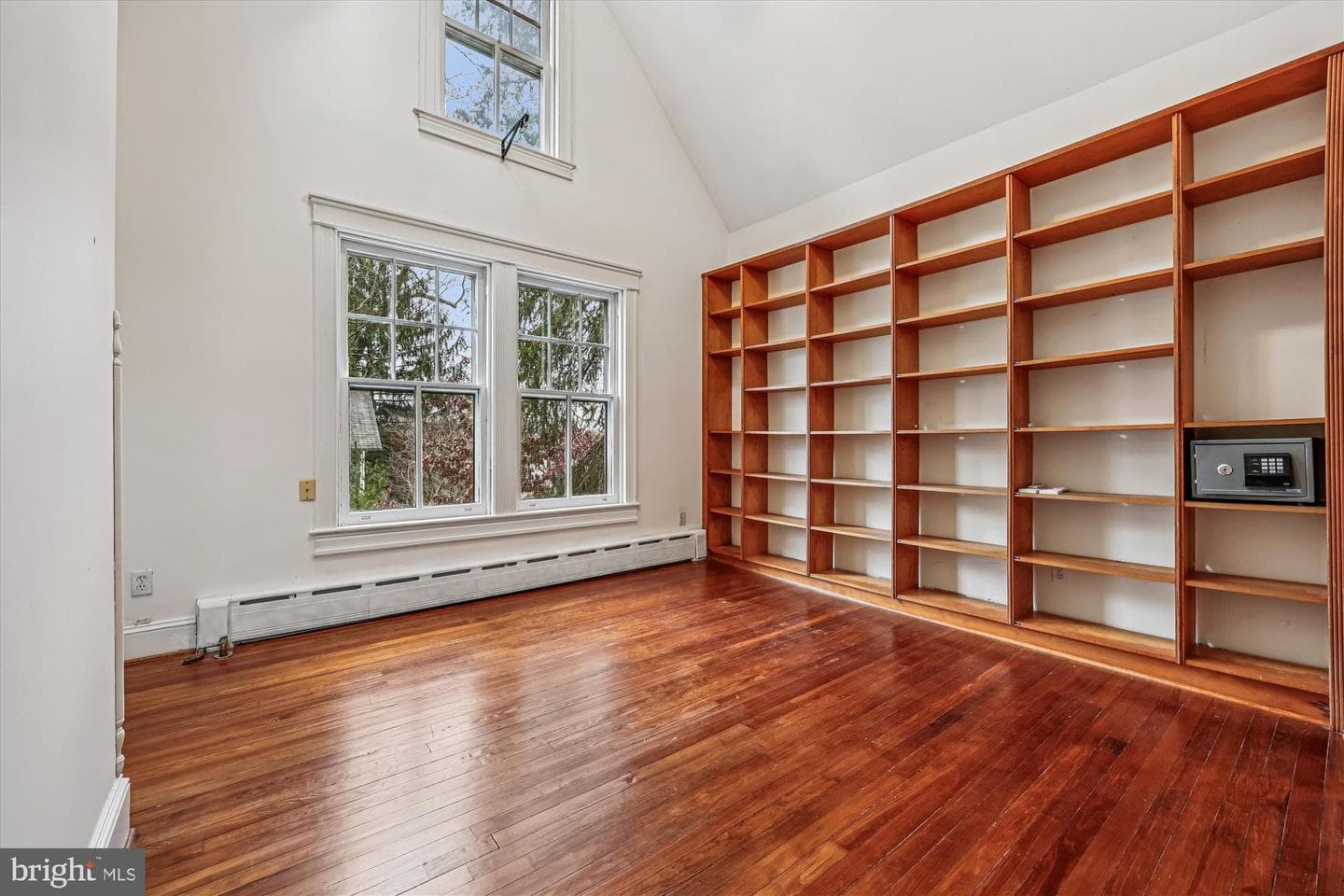 10023 Menlo Avenue photo 13