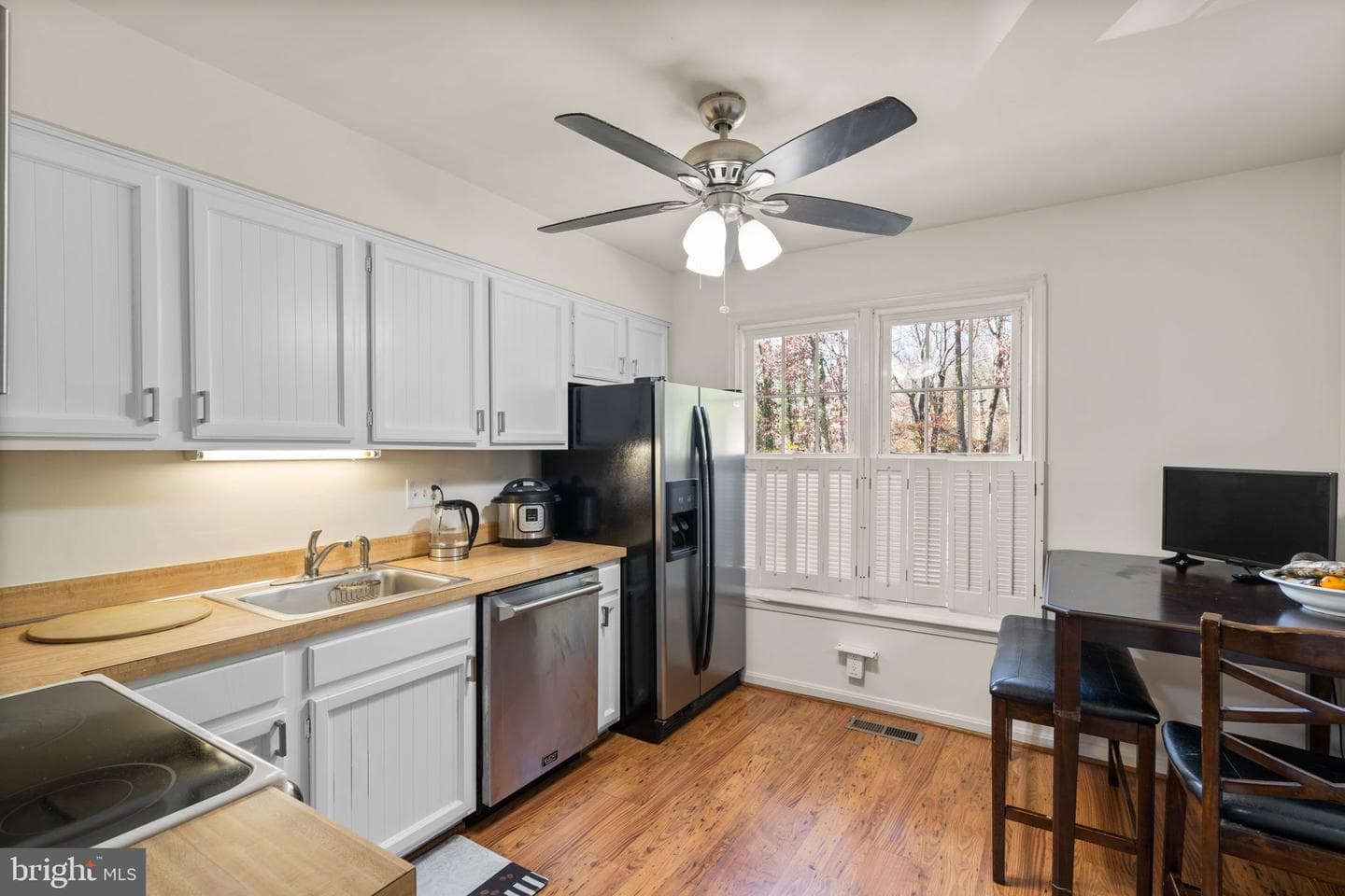 1043 Windrush Lane #5 photo 10